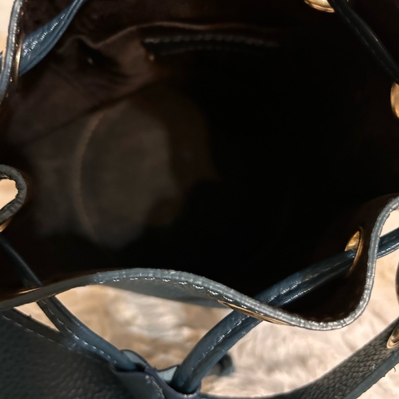 EUC Anna Paola Mini Drawstring Bucket Bag. Fun & flirty. Teal / Blue green. - Picture 3 of 5